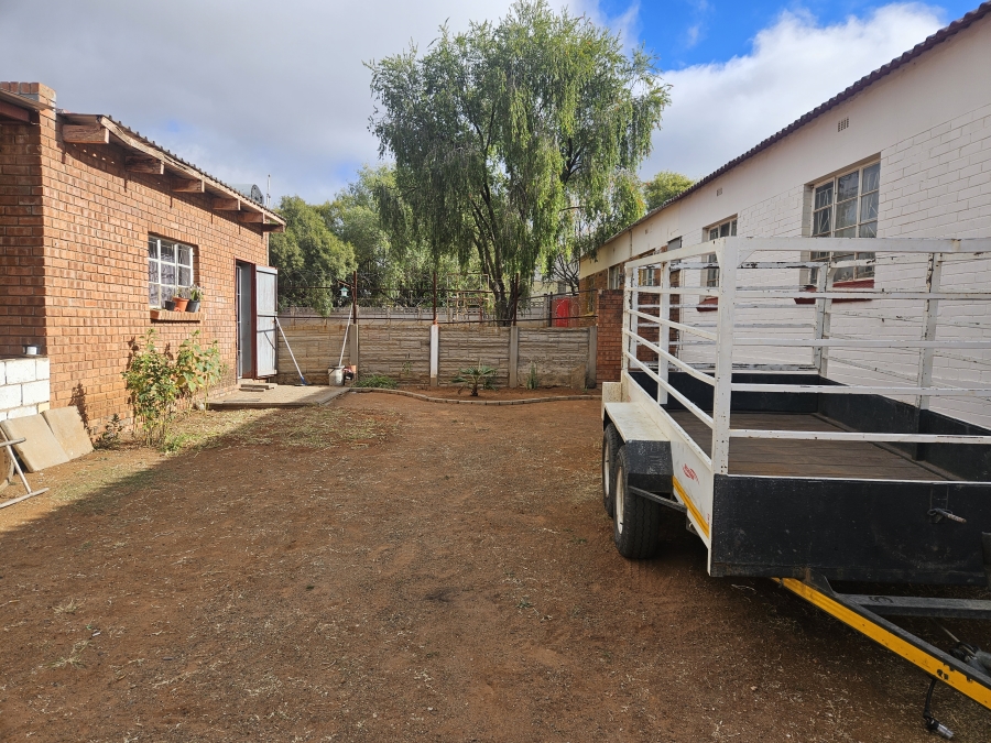 3 Bedroom Property for Sale in Beaconsfield Northern Cape